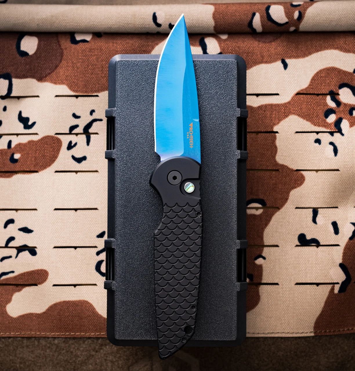 Pro Tech OTS Auto Tactical Response 3 Black W/Fish Scale Texture - Sapphire Blue Blade AUPTTR-3 X1 SB