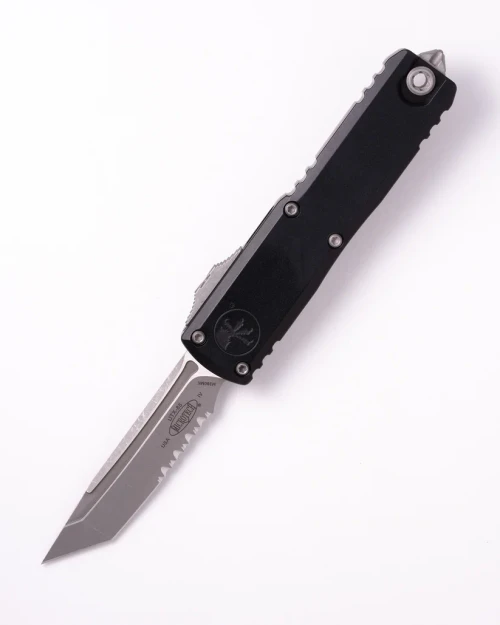 Microtech UTX-85 GEN IV OTF Auto T/E Apocalyptic Part Serrate Black AUMT1233411AP
