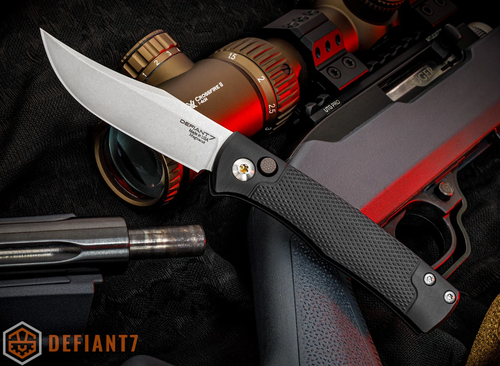 Defiant 7 Clutch Automatic Knife Magnacut/Black