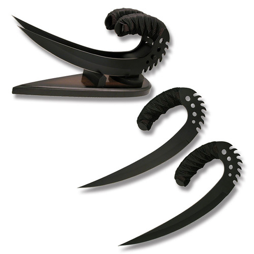 Riddick's 12' Saber Claws with Magnetic Wood Display Stand