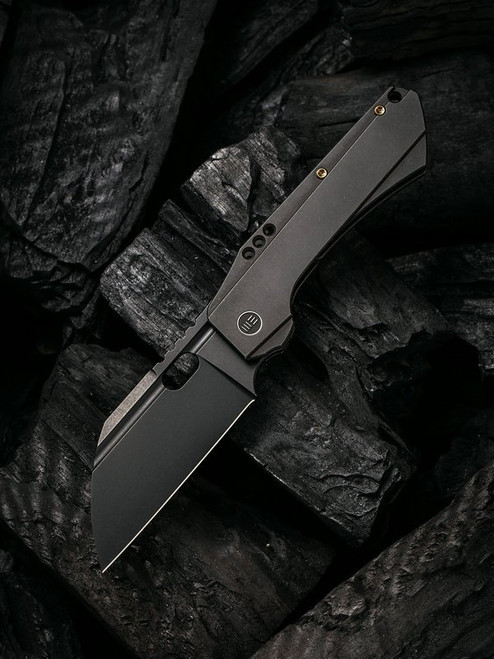 We Knife Roxi 3 Black Titanium