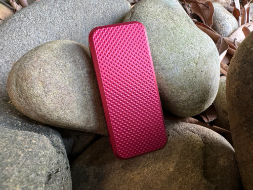 Rivery Zero Knurled Manual OTF Utility Knife With Red Aluminum Handle ZERO-M-OTF-K-6061-RED