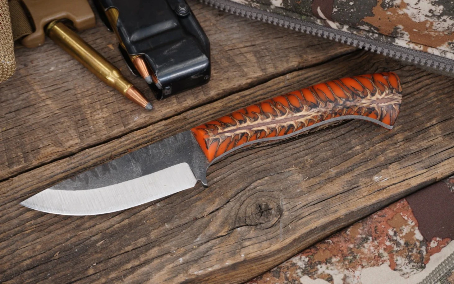 Avery Knifeworks Field Knife Fixed Blade Forged Magnacut/Orange Pinecone View 1