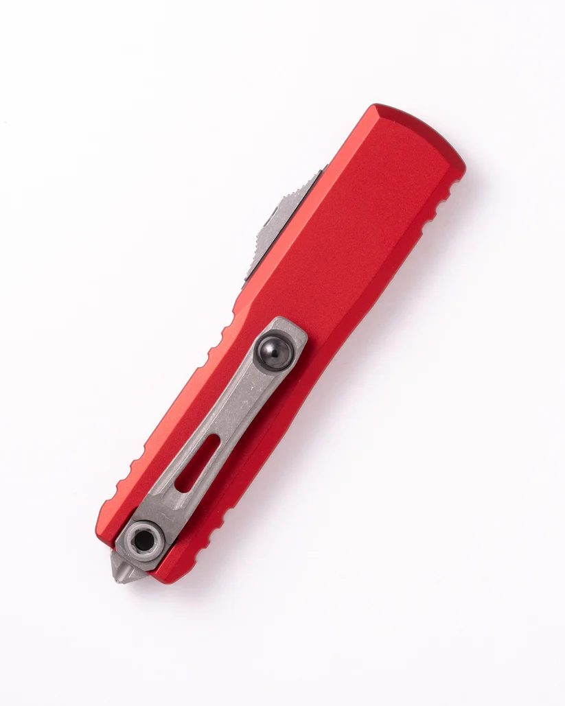 Microtech UTX-85 GEN IV OTF Auto T/E Apocalyptic Part Serrate Red AUMT1233411APRD View 2