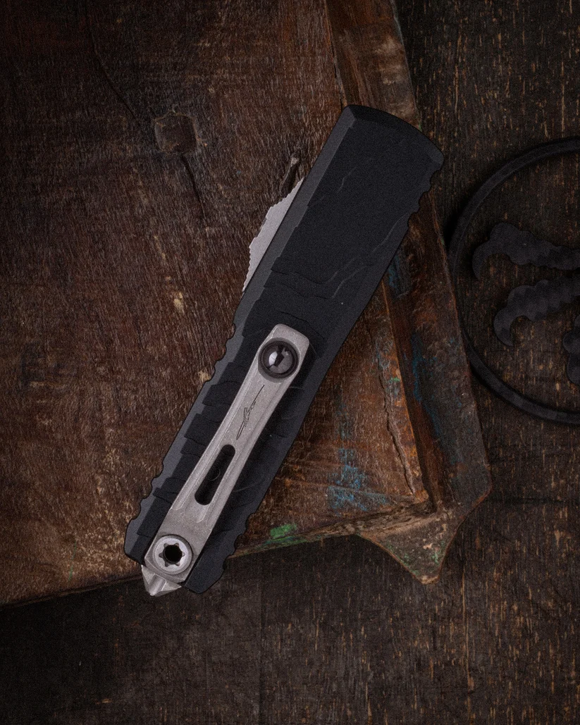 Microtech UTX-85 GEN IV Interceptor Signature Series OTF Auto Topographic Deep Engraved APO Standard AUMT12354TP10APS View 11