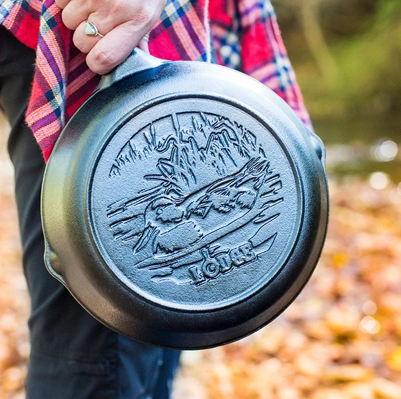 Lodge Cast Iron 8" Wildlife Series Duck Skillet L5SKWLDK View 1