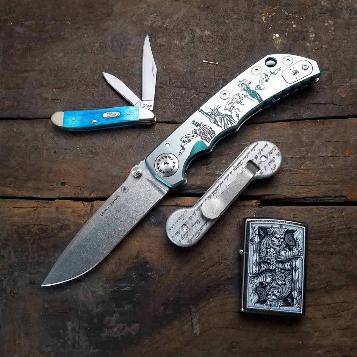 Case XX Caribbean Blue Bone Peanut Folding Knife CA25596 View 4