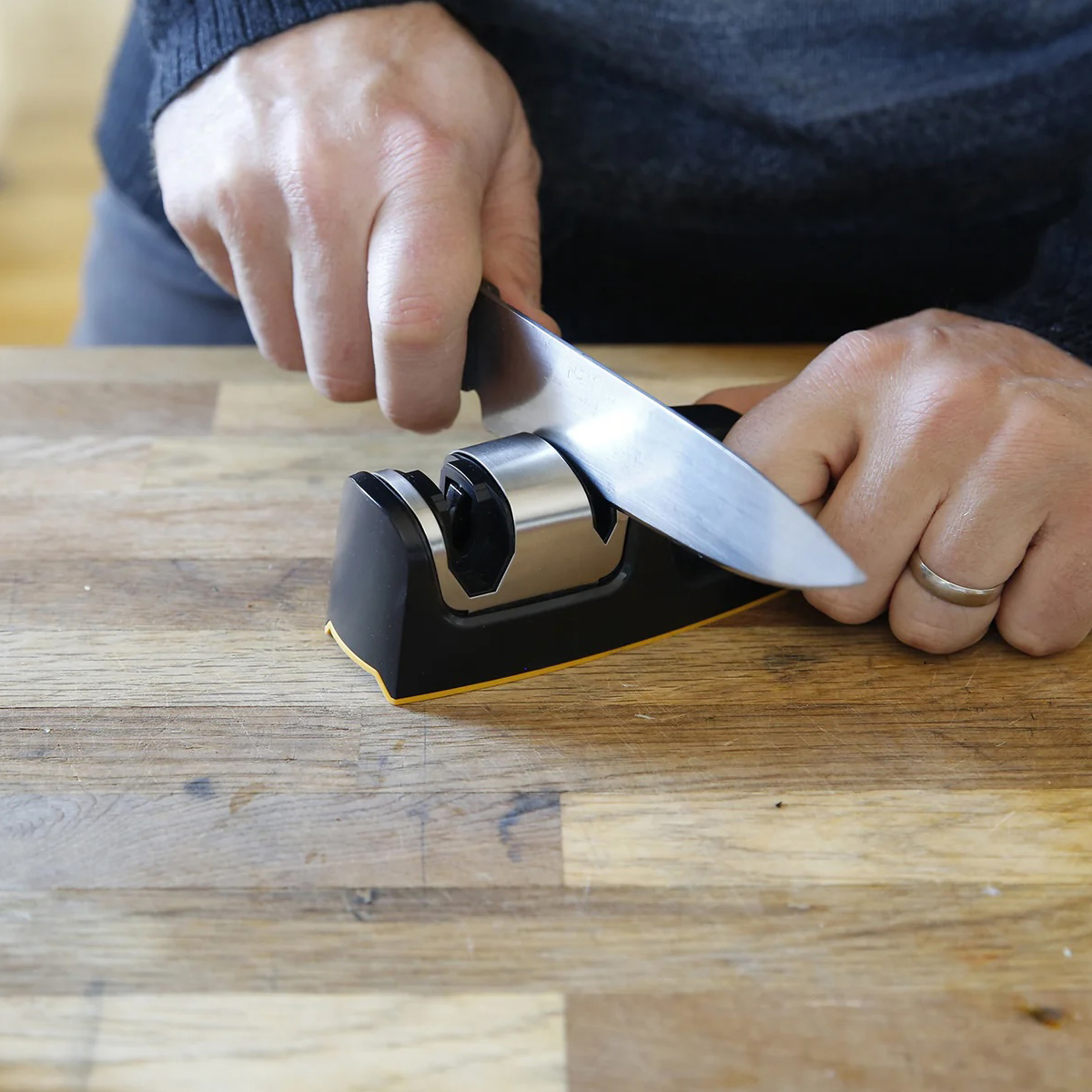 Work Sharp Kitchen Edge Knife Sharpener WSKTNKES View 2