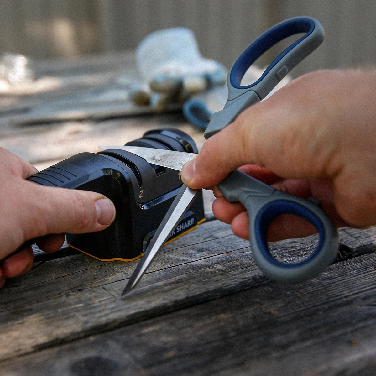 Work Sharp Pull Through Angle-Guided Sharpener WSKTNPTS View 4