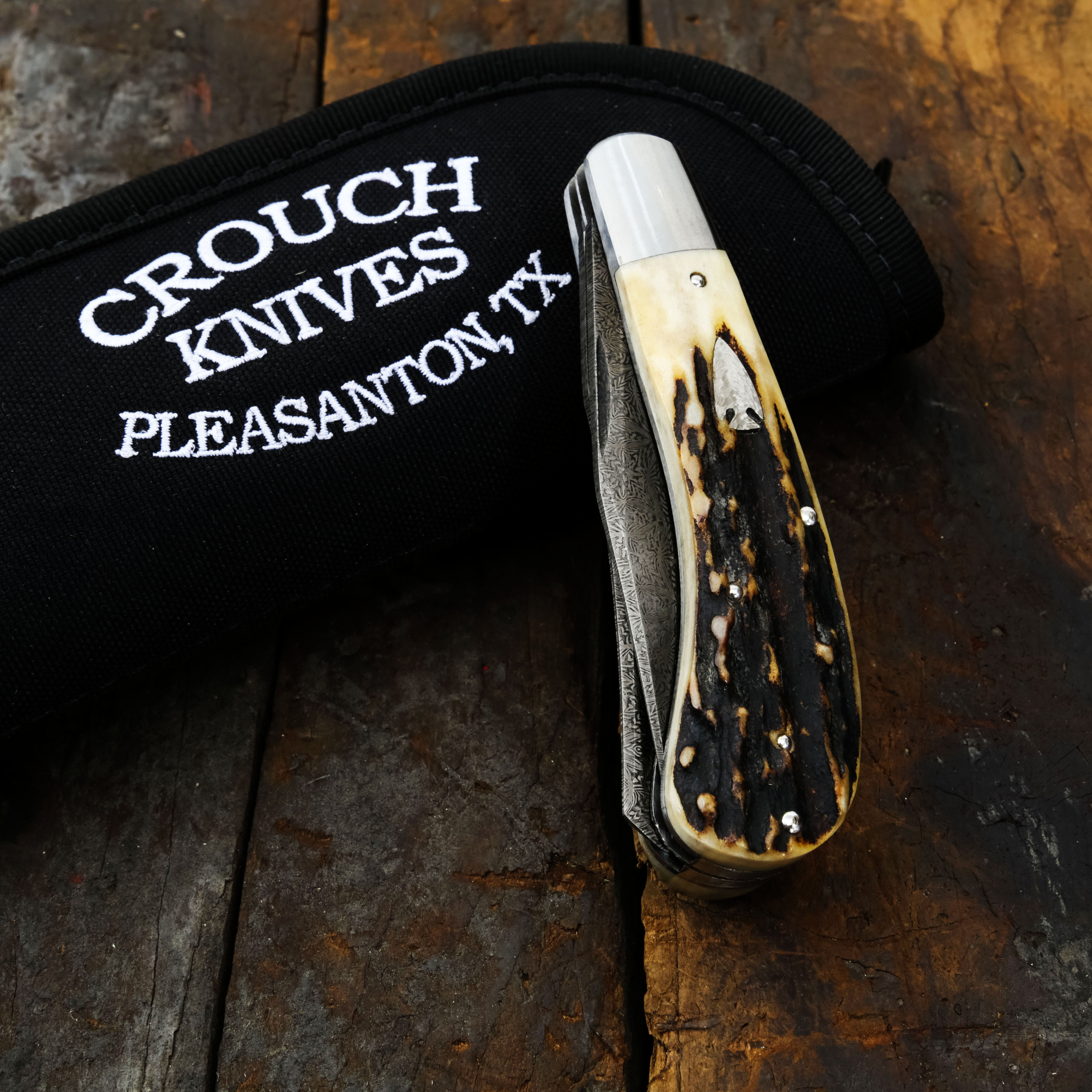 Crouch Knives Saddlehorn Trapper Gorgan Flower Damascus Natural Stag Handles BCK003 View 17