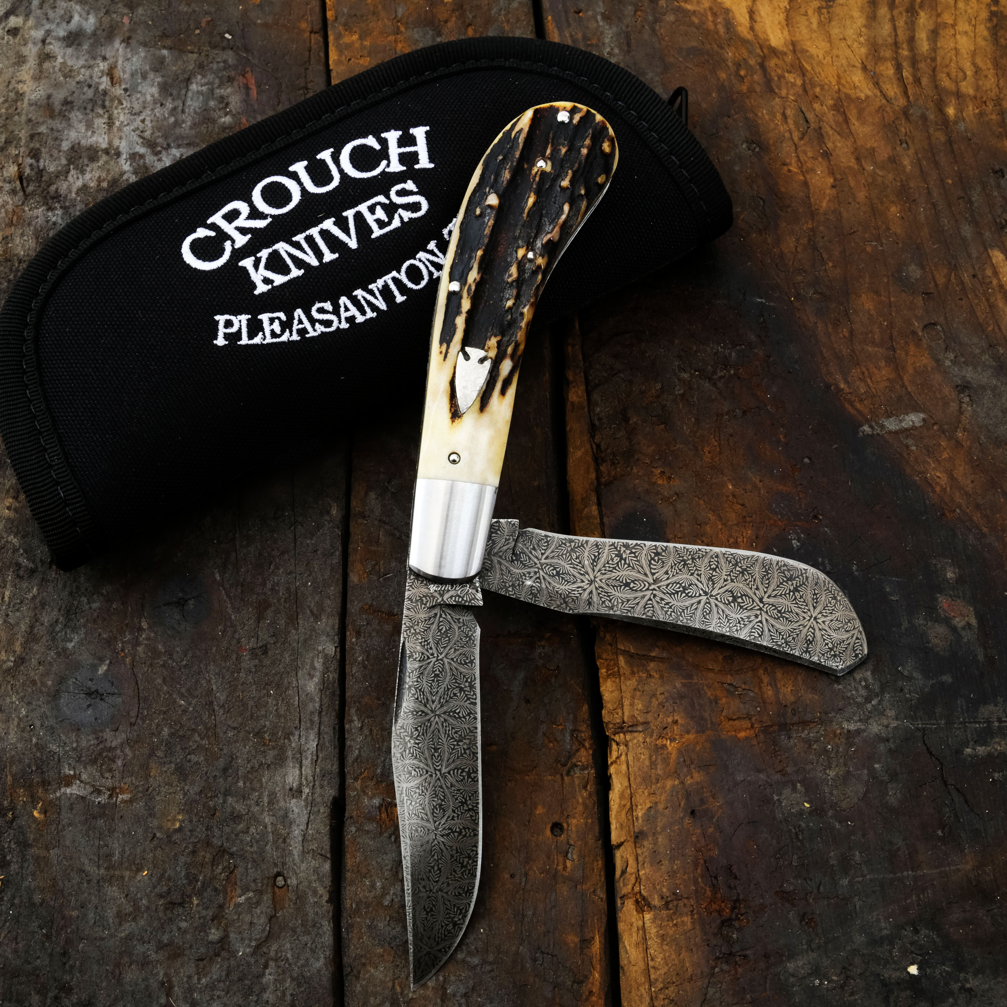 Crouch Knives Saddlehorn Trapper Gorgan Flower Damascus Natural Stag Handles BCK003 View 10