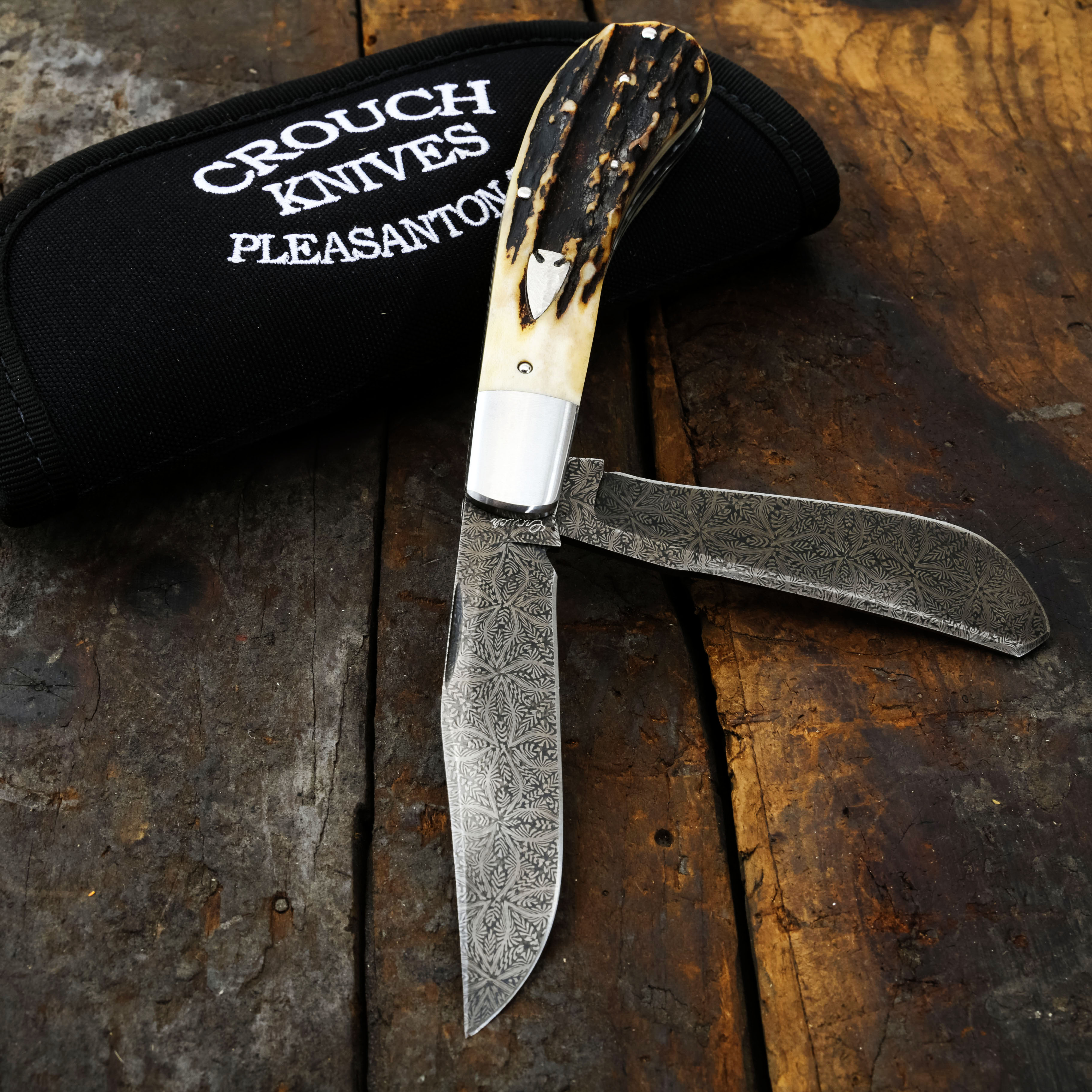 Crouch Knives Saddlehorn Trapper Gorgan Flower Damascus Natural Stag Handles BCK003 View 21