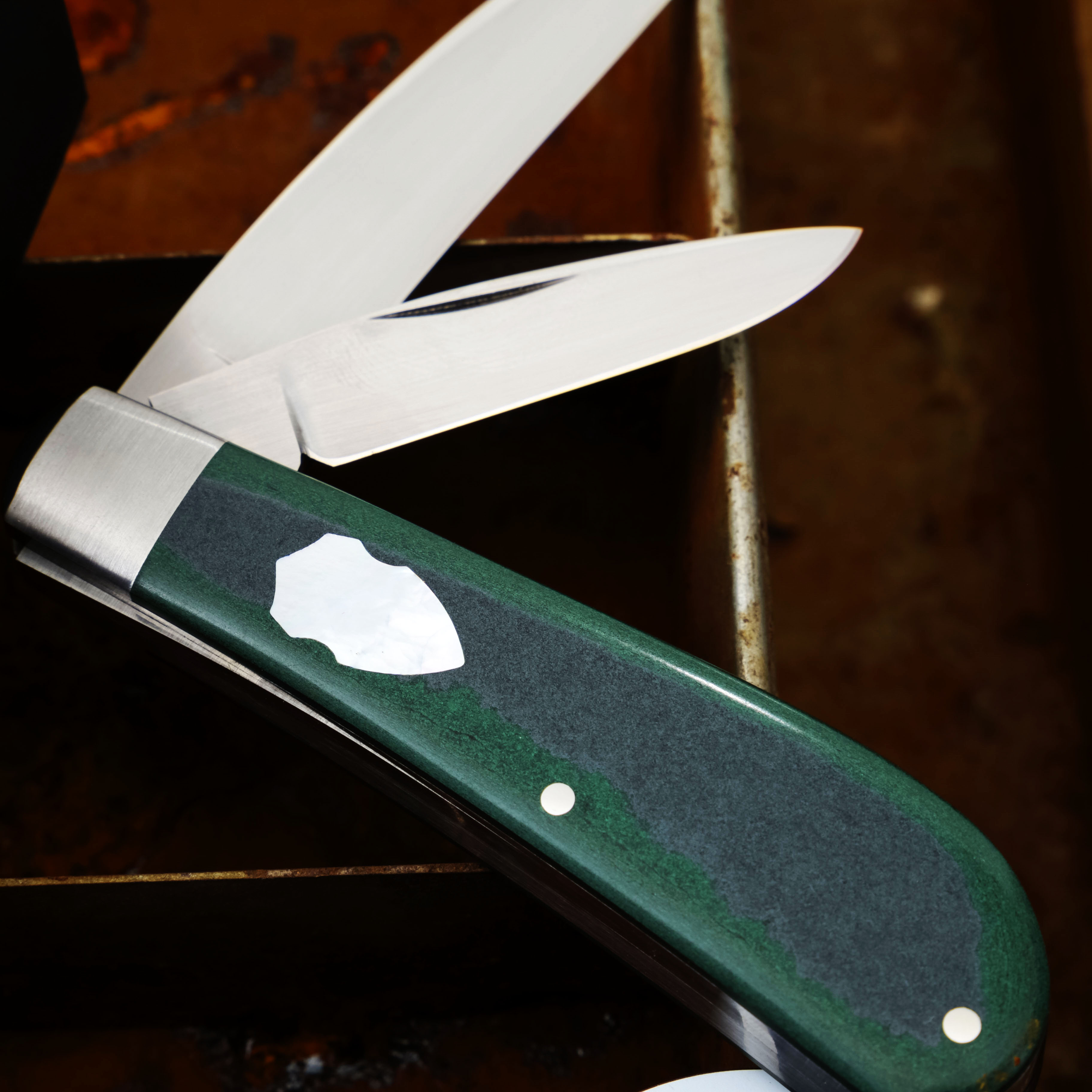 D. Kramp Knives Swayback Jack Vintage Emerald Green Paper Micarta Double MOP Shields DKK001 View 15
