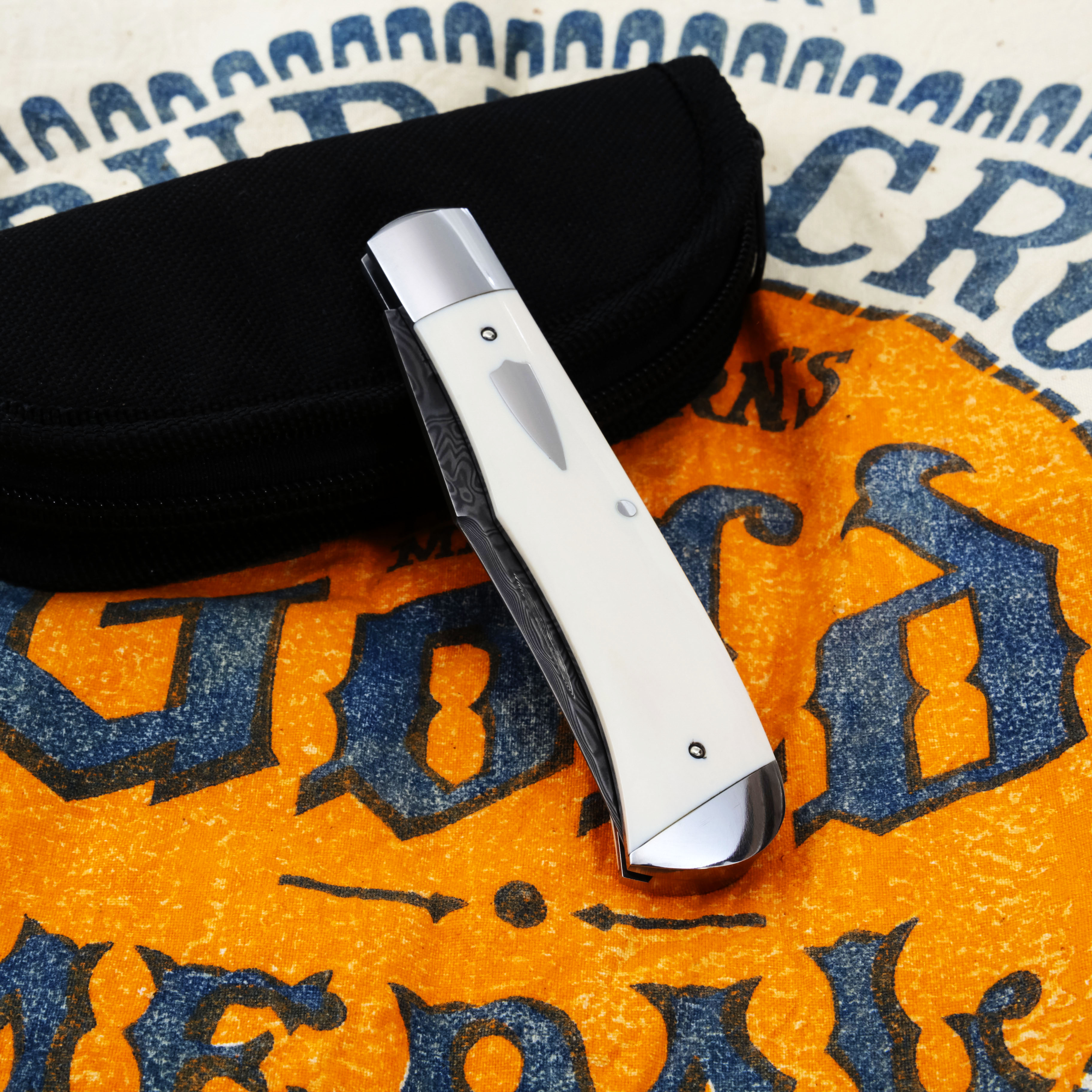 Matt Humphreys Single Blade Damascus Trapper White Handle MH002 View 17
