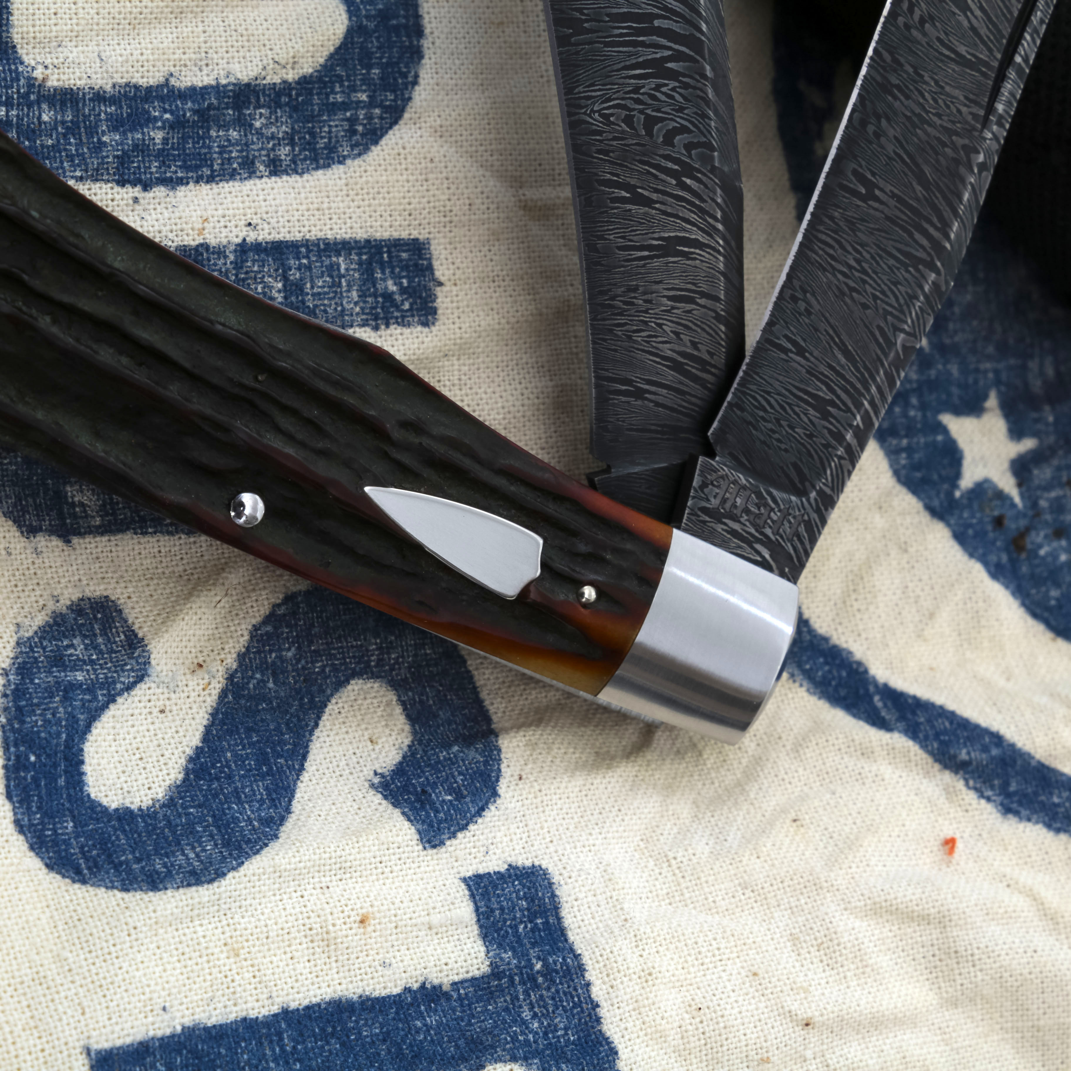 Matt Humphreys Double Blade Damascus Trapper Amber Jigged Bone Handle MH003 View 16