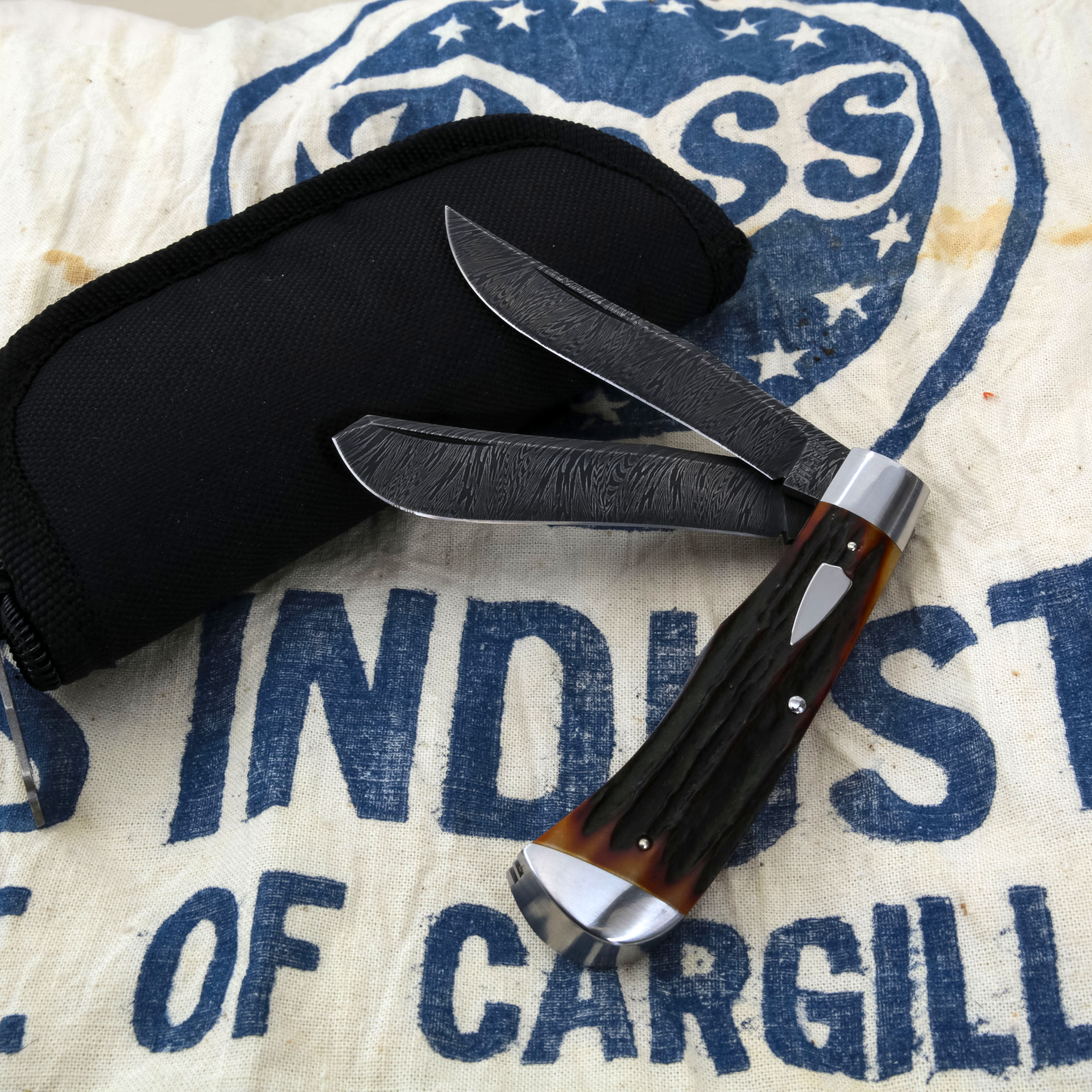 Matt Humphreys Double Blade Damascus Trapper Amber Jigged Bone Handle MH003 View 10