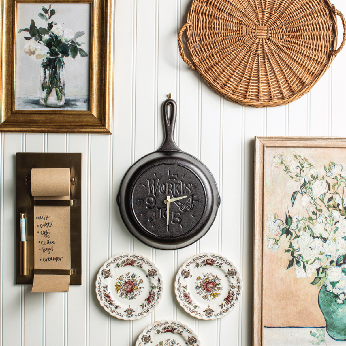 Lodge Cast Iron Skillet Dolly Parton Collection Workin 9 To 5 L6SKCLKDLY View 3