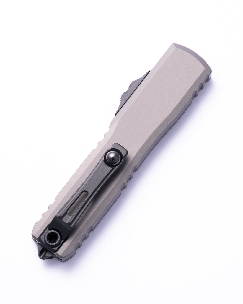 Microtech Ultratech Gen III ZBP D/E Black Standard Natural Clear AUMT11221NC View 2
