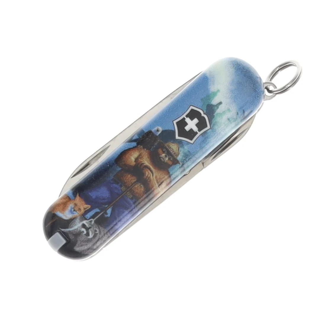 Victorinox Classic SD Swiss Army Knife Vigilant Smokey Bear® SMKW Special Design STBV928 View 3