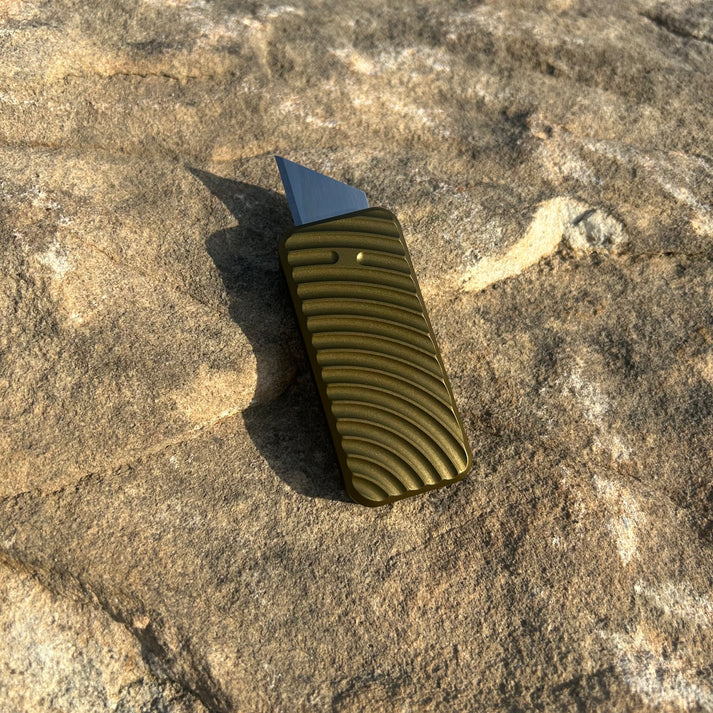 Rivery Zero Cad Lab Collaboration Original OTF Utility Knife W/Olive Drab Green Aluminum Handle Zero-M-OTF-O-6061-CLC OD Green View 8