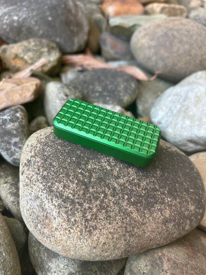 Rivery Zero Cab Lab Collaboration Grenade OTF Utility Knife W/Green Aluminum Handle Zero-M-OTF-G-6061-CLC-G View 8