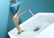 Royal Naples Handle Lavatory Faucet in Brushed Gold