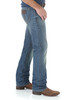 western-wrangler-slim-straight-blue-jean