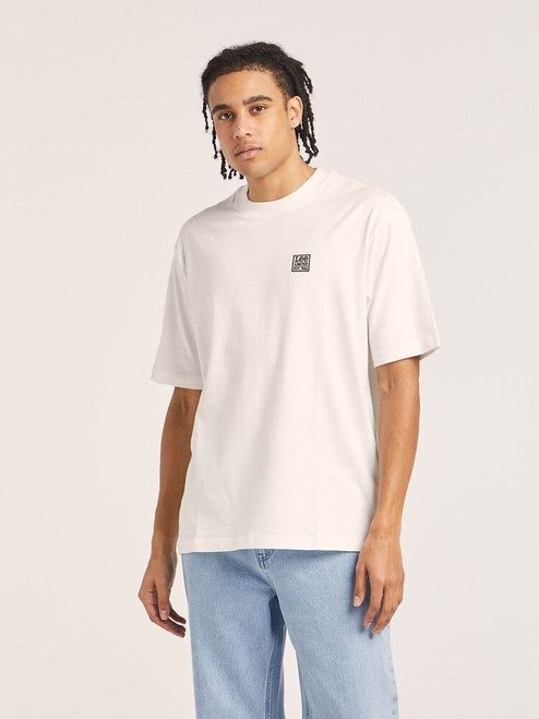 lee-baggy-white-tee lee-baggy-white-tee