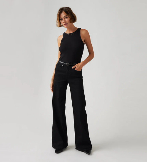 levi's-318-shaping-wide-black-jean levi's-318-shaping-wide-black-jean