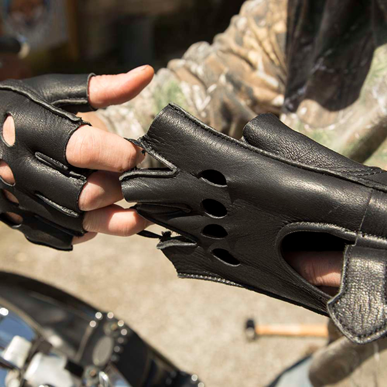 Fingerless Deerskin Gloves - Fox Creek Leather