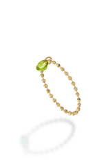 Yellow gold ring with peridot