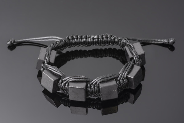 shungite bracelet black