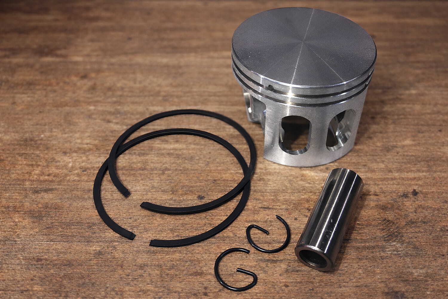 High performance piston kit components