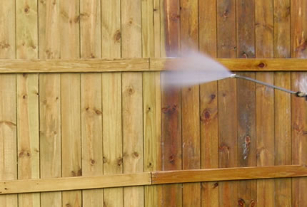 Fence Cleaning, Staining, Sealing and Restoration