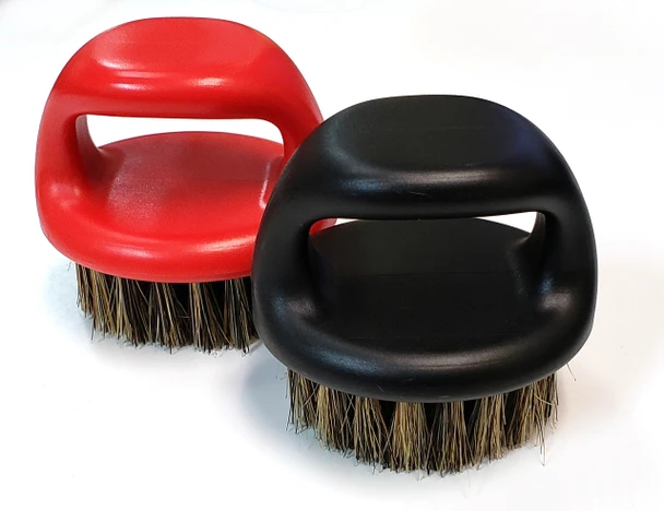 Vincent Red Palm Brush 