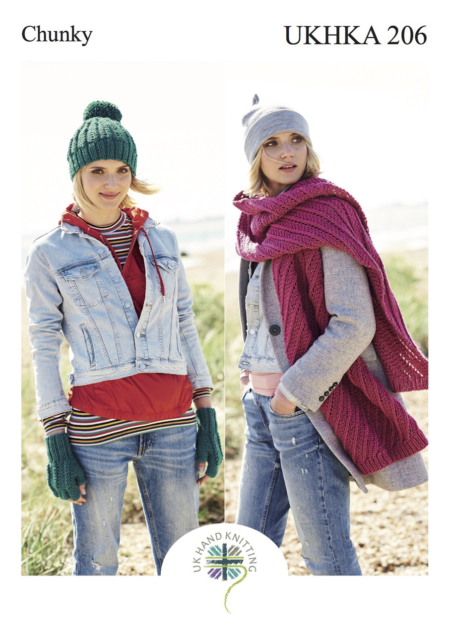 206 Ladies & Teens Hat & Scarf Chunky Knitting Pattern