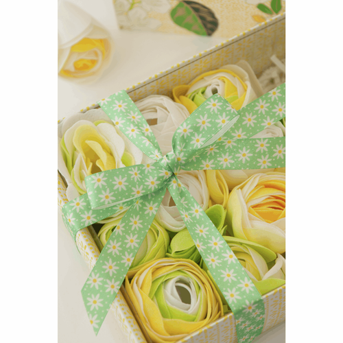 Daisy Chain-15mm in Green ( sold Per Metre) Daisy Chain-15mm in Green ( sold Per Metre)