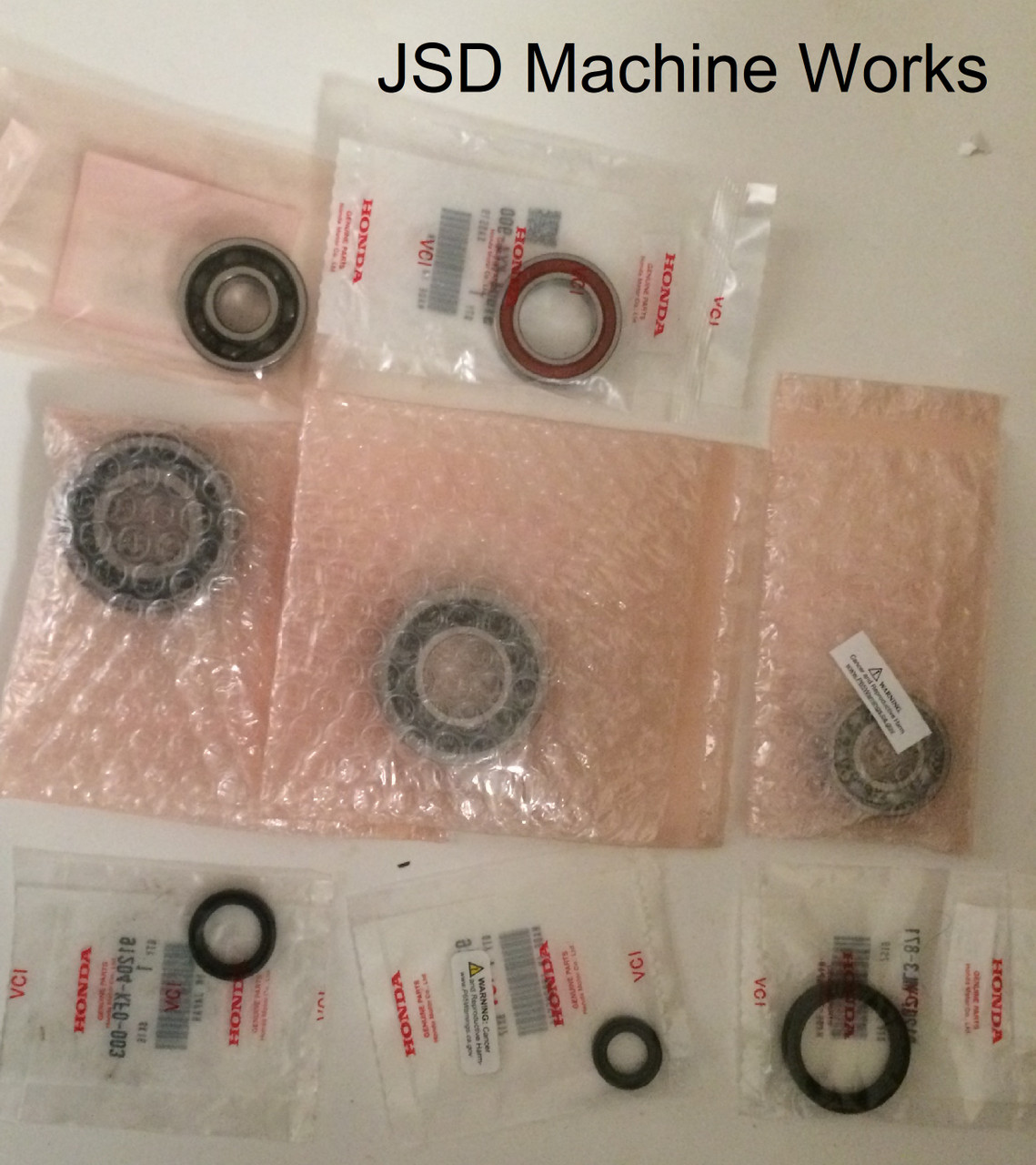Hot Rods TBK0106 Transmission Bearing Kit Hot Rods TBK0106 Transmission Bearing Kit