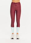 THE UPSIDE women’s tie dye recycled Rio 25inch Midi Legging offers a mid rise, drawcord waist and is printed in supersoft and breathable fabric. Made for yoga and pilates.
