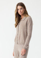 THE UPSIDE women’s brown Aimee Cashmere Collared Cardi is a regular-fit button-up style with a collar, ribbed hem and tonal pearlised buttons. Made for lifestyle.