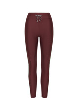 THE UPSIDE women's merlot Oxford 25 Inch Legging is designed for a mid rise supportive fit and features elastic drawcord through waist. Made for pilates.