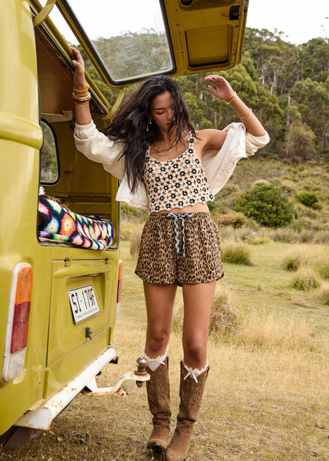 PANTHERA BILLIE RUN SHORT in LEOPARD | The UPSIDE