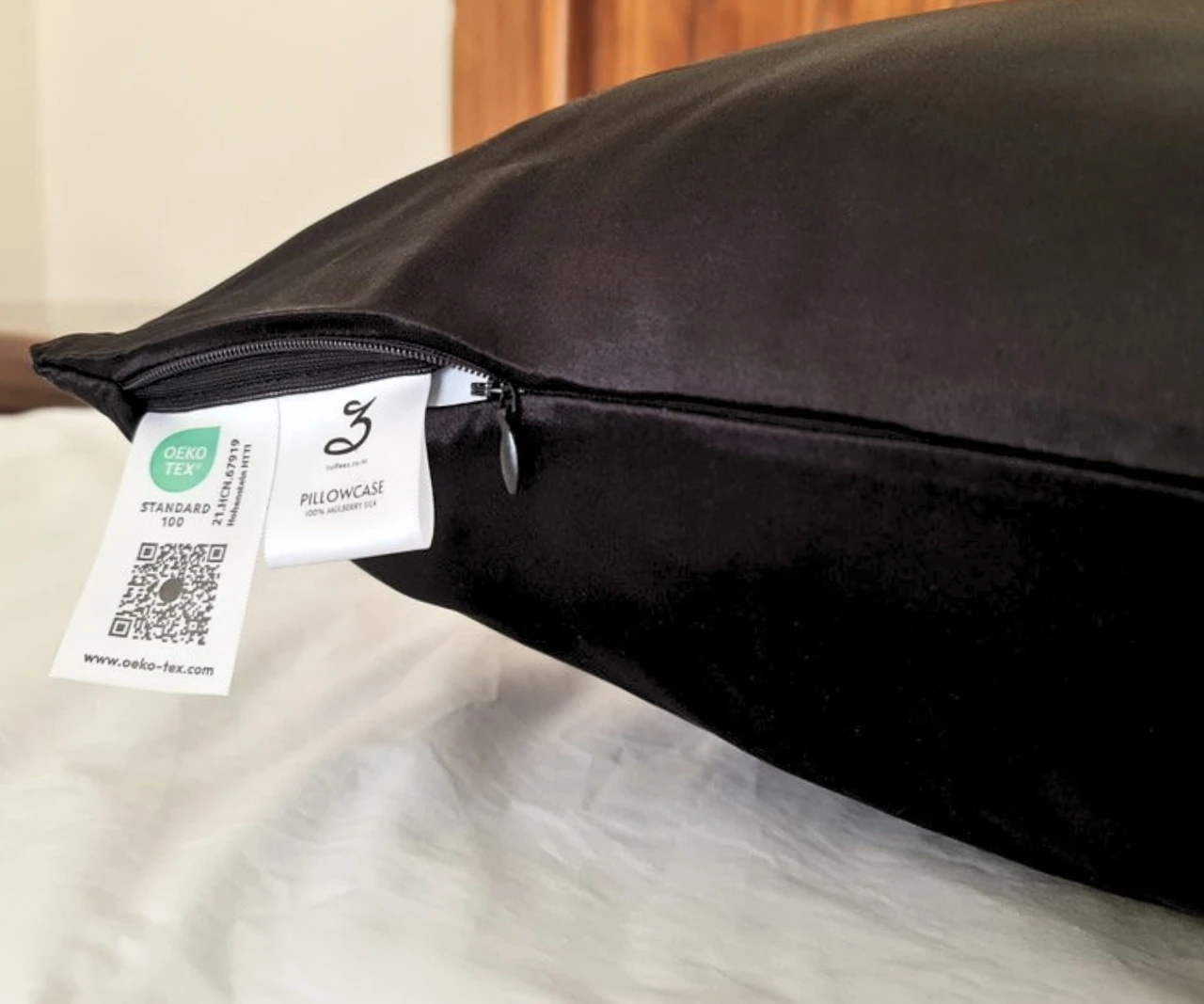 Silk Pillowcase Black