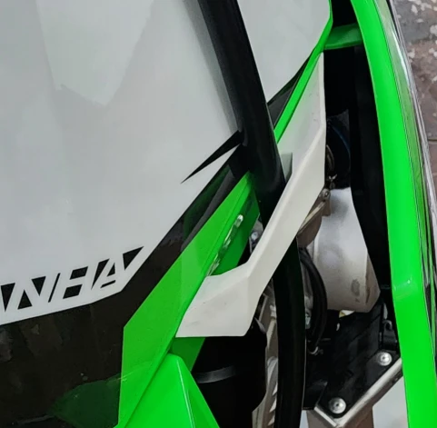 BRAKE LINE RETAINER - WHITE - 2017