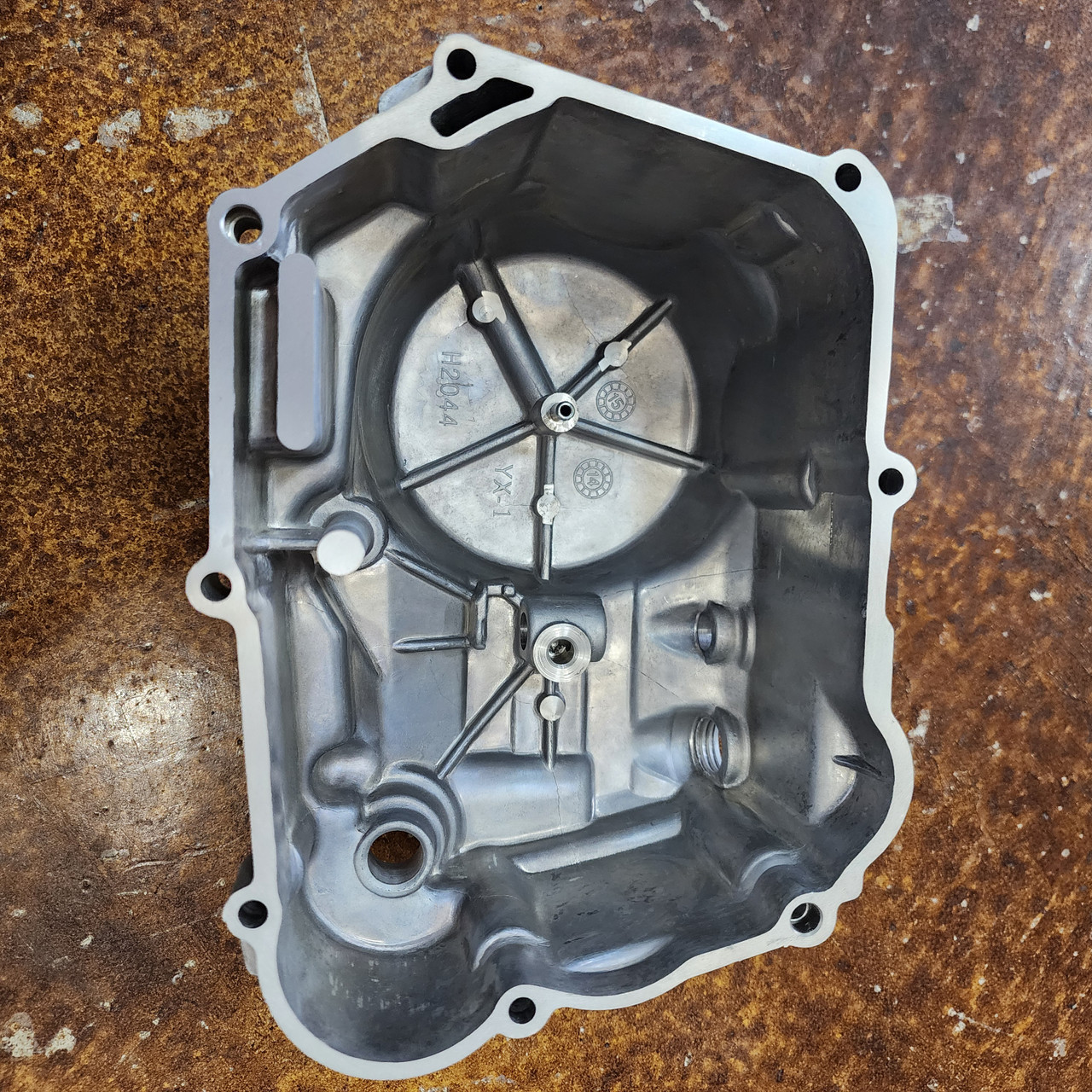140 Crankcase Cover - Right