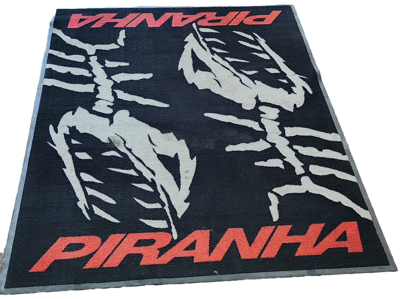 PIRANHA PIT MAT 6' x 4'