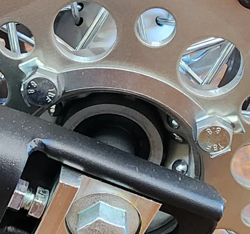 SPROCKET LOCKING PIECE
