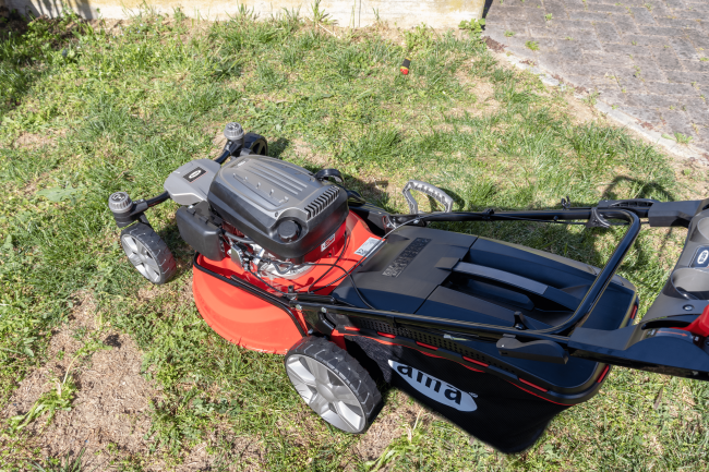 Rasaerba a trazione Ama Zturn TRX 510Z da 196cc funzioni 4in1 - Ama