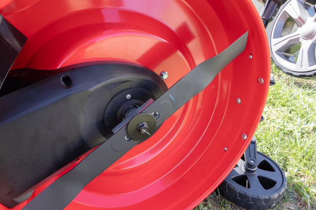 Rasaerba a trazione Ama Zturn TRX 510Z da 196cc funzioni 4in1 - Ama