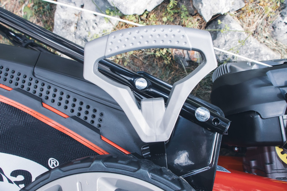 Rasaerba a trazione Ama TRX 525 da 145cc funzioni 4in1 - Ama